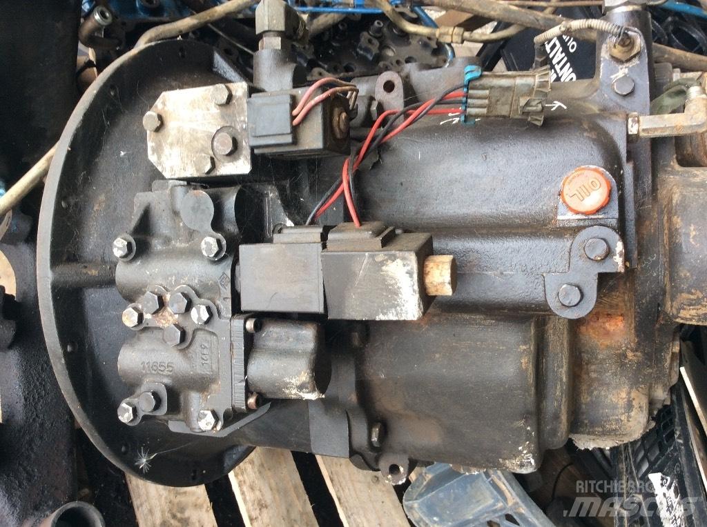 Komatsu WB 93 R-2 Transmission