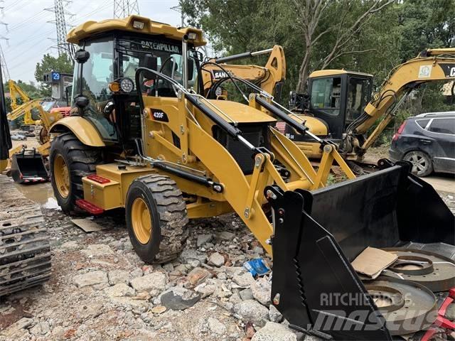 CAT 420 F Backhoe
