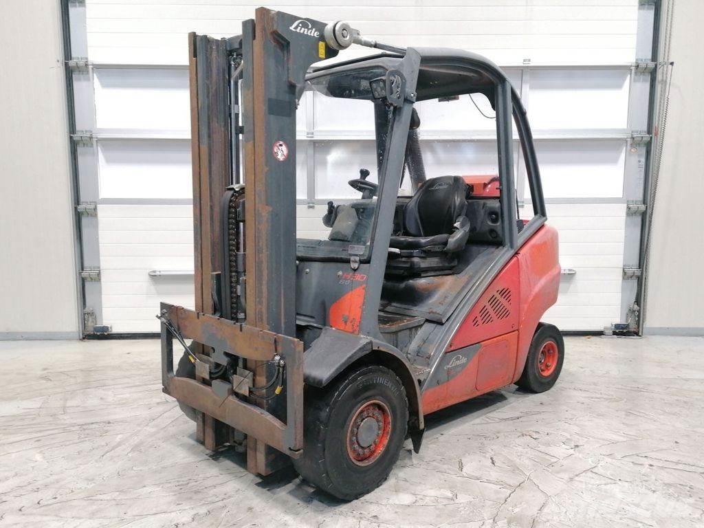 Linde H30T-02 LPG trucks