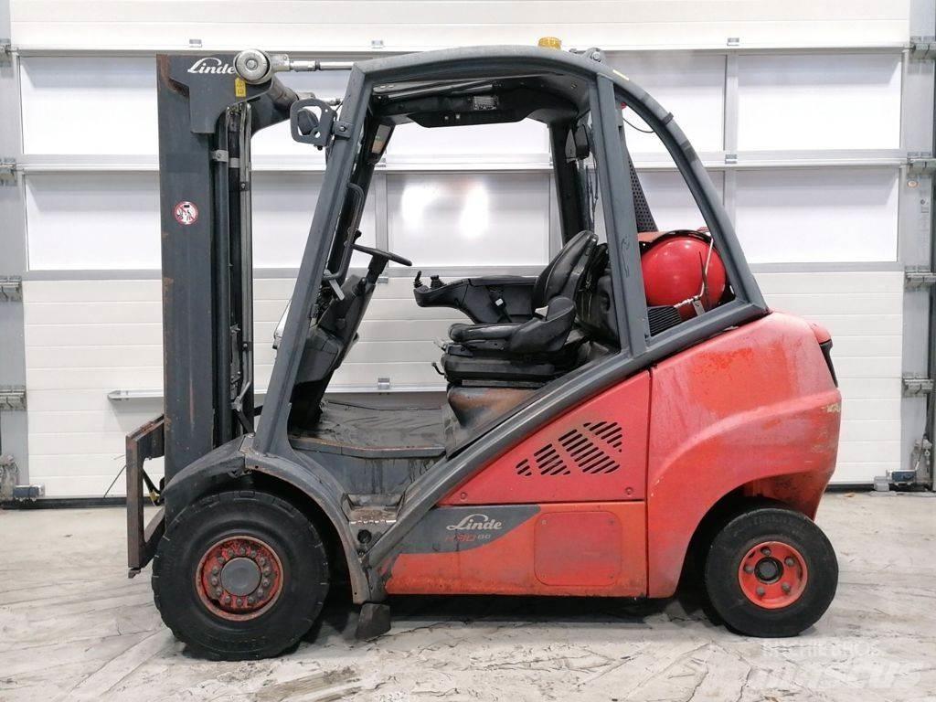 Linde H30T-02 LPG trucks