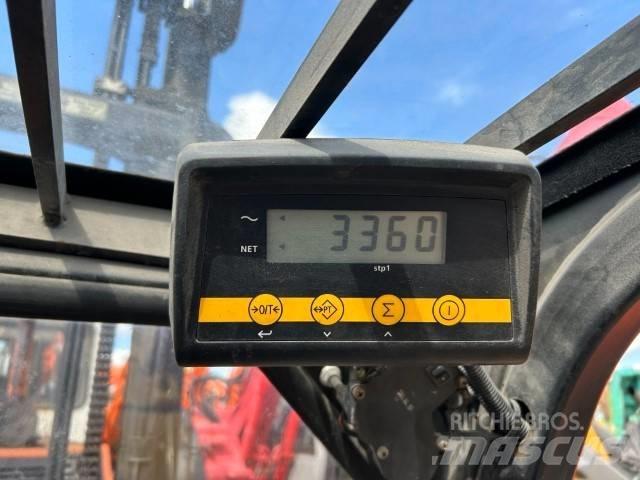 Yale GDP 35 VX Diesel trucks