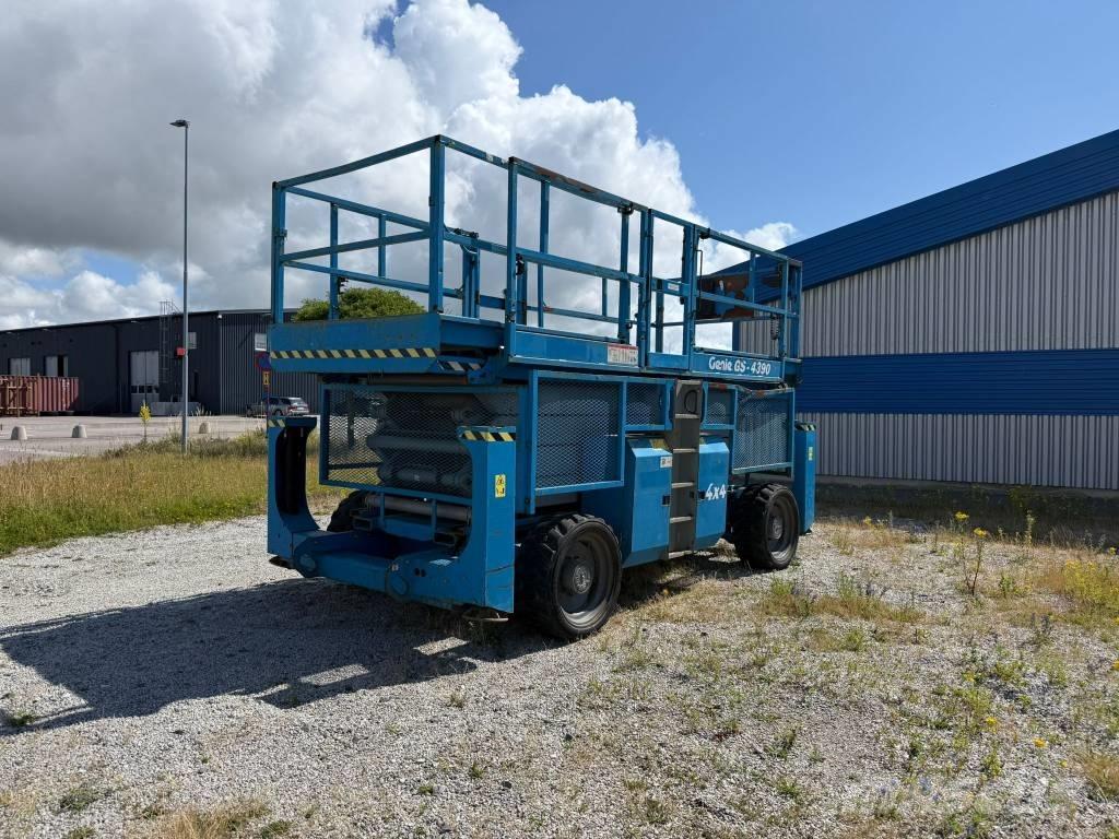 Genie GS 4390 Scissor lifts