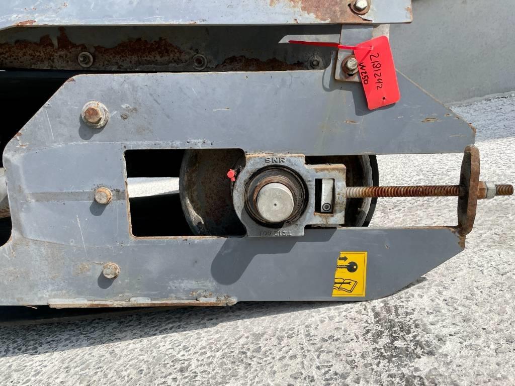 Wirtgen W250 Conveyor equipment