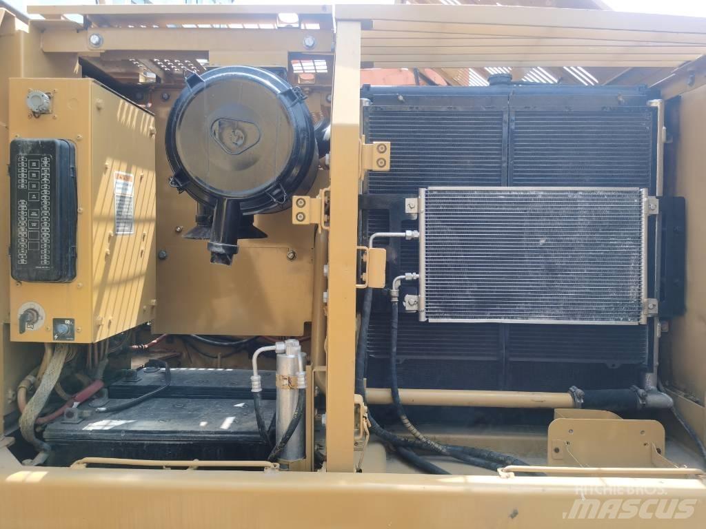 CAT 320 C L Crawler excavators