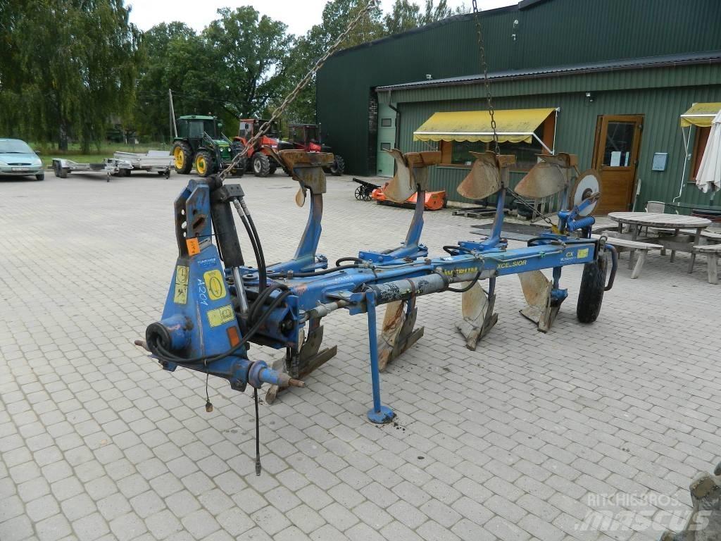 Överum 4 Reversible ploughs