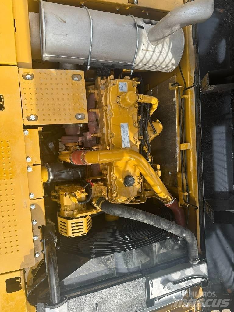 CAT CAT330 Mini excavators  7t - 12t