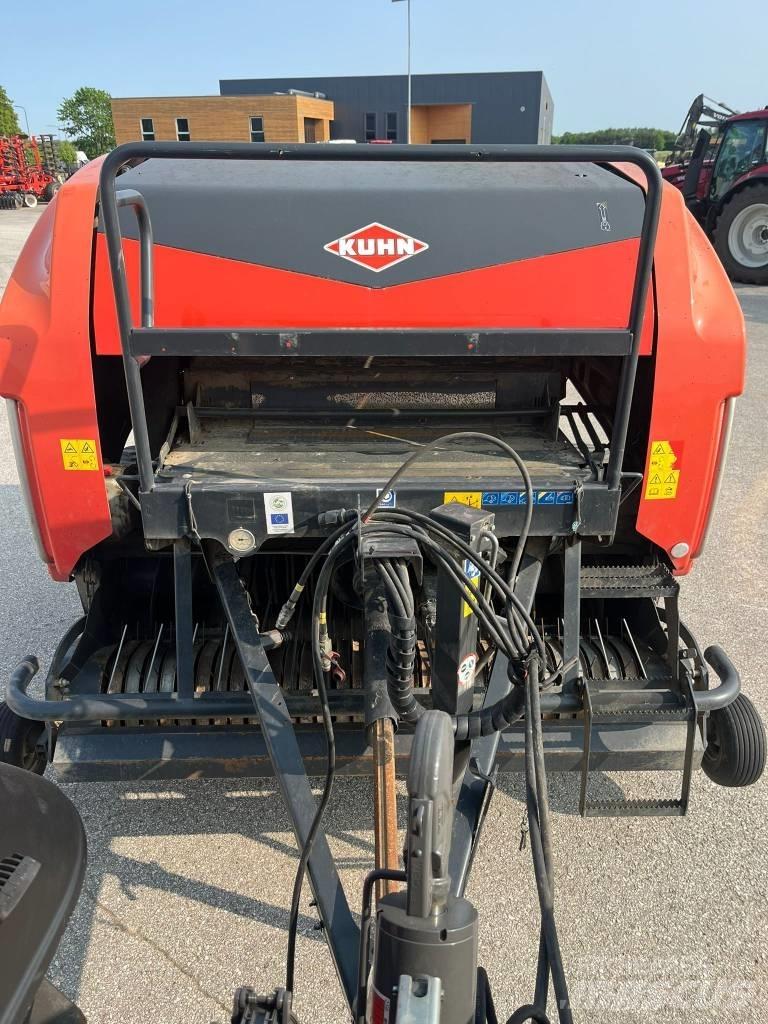 Kuhn FB 3135 Round balers