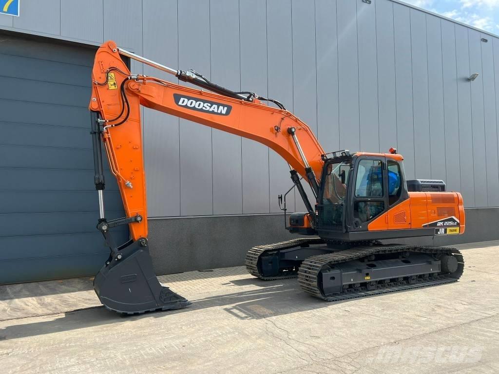 Doosan DX 225 LC-7M Crawler excavators