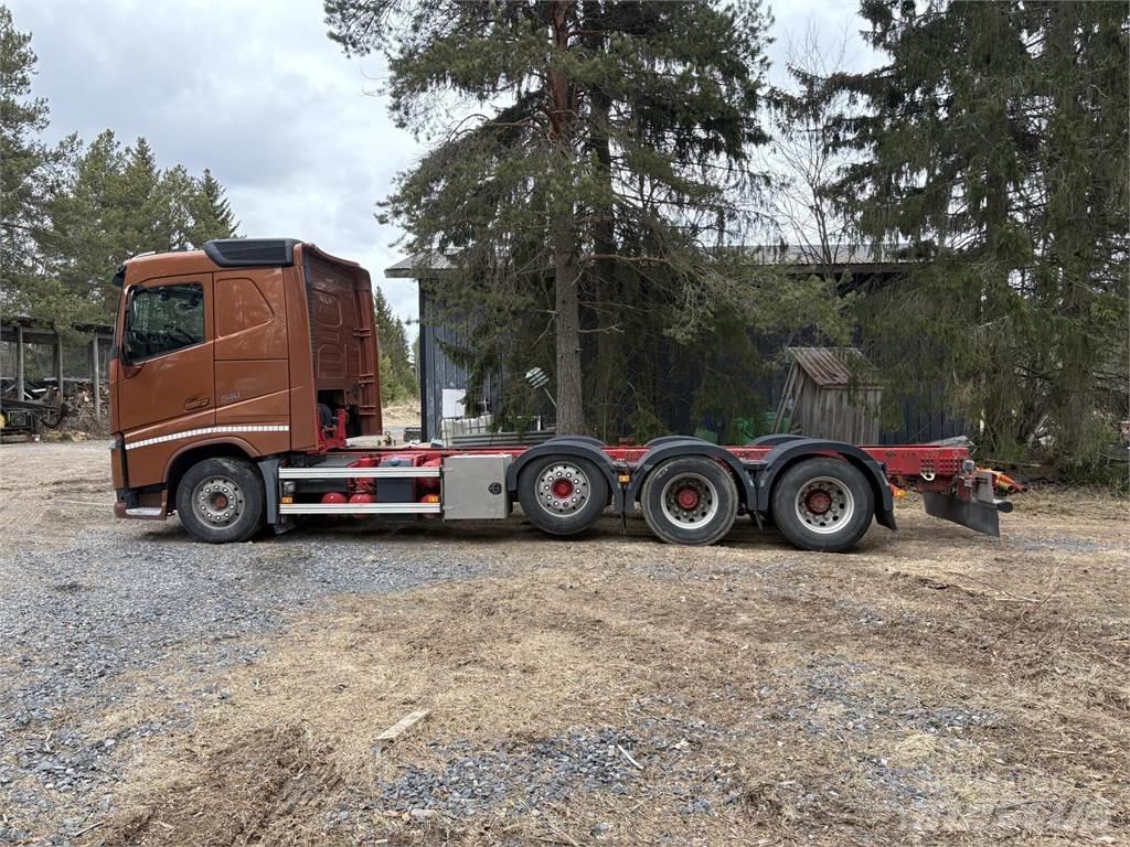 Volvo FH 540 8*4 Chassis Cab trucks