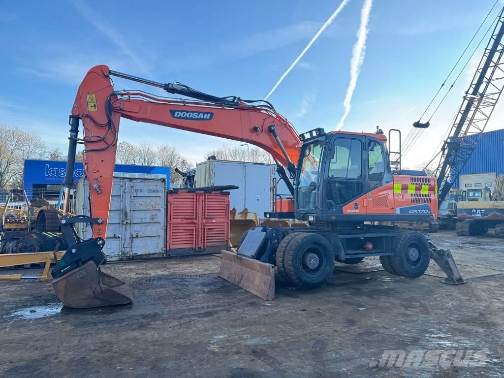 Doosan DX 170 W - 5 Wheeled excavators