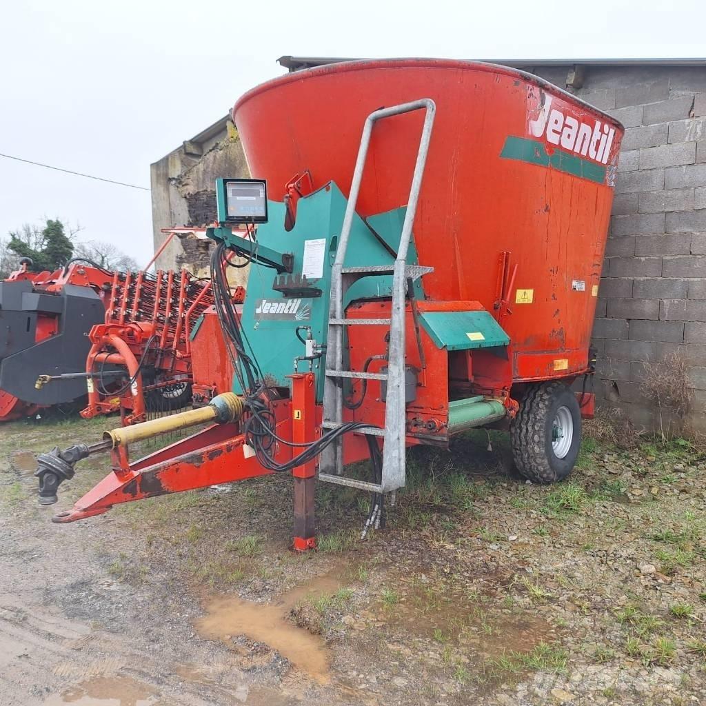 Jeantil KW12 C Feed mixer