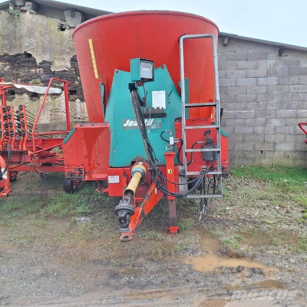 Jeantil KW12 C Feed mixer