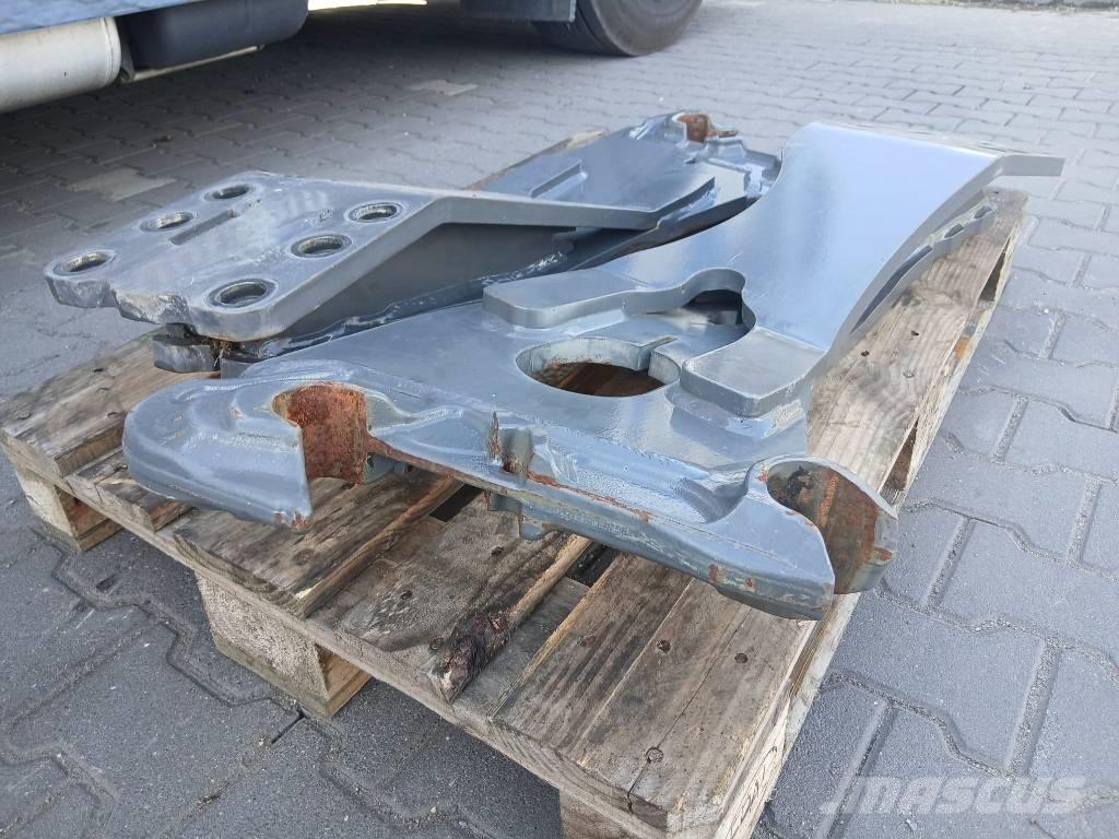 CLAAS Voorladersteun Tractors