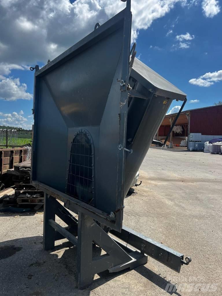 Umega PI 20 Grain / Silage Trailers