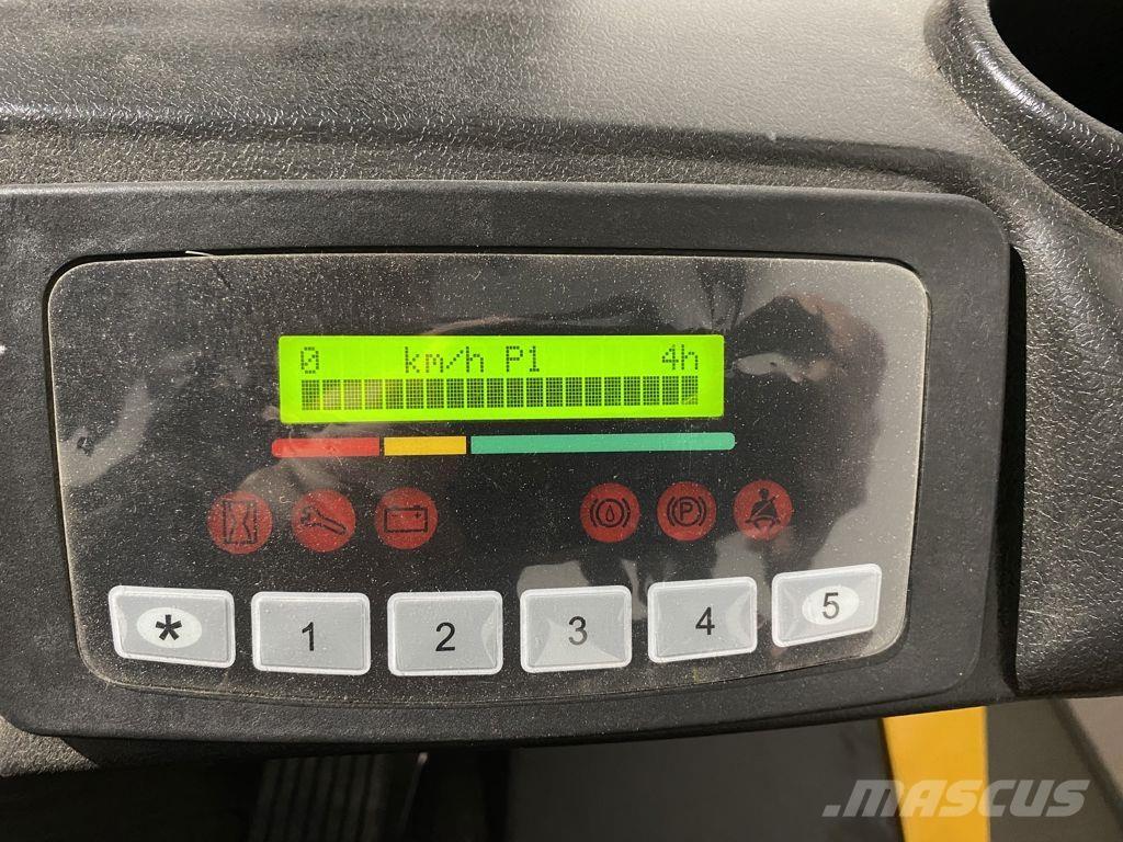 Hyundai 30B-7A Electric forklift trucks