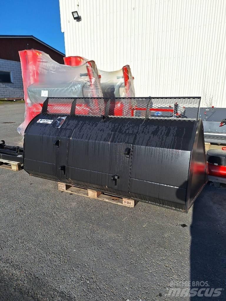 Hakki kauha 2600 Front loader accessories