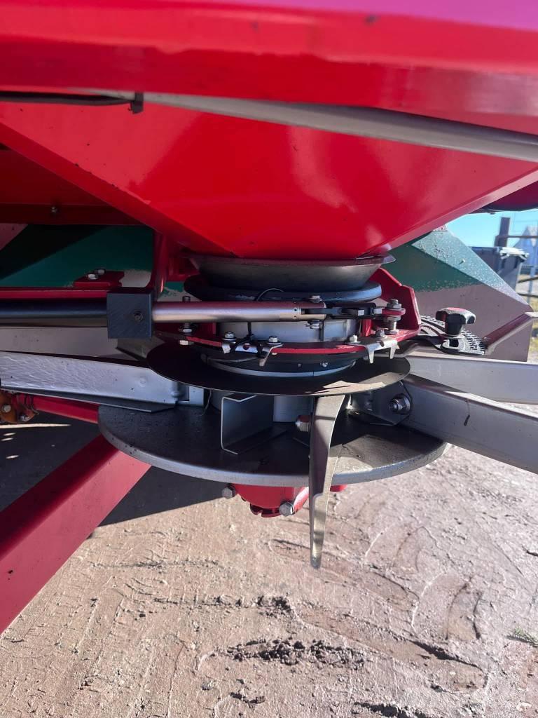 Kverneland DS-EDW Mineral spreaders