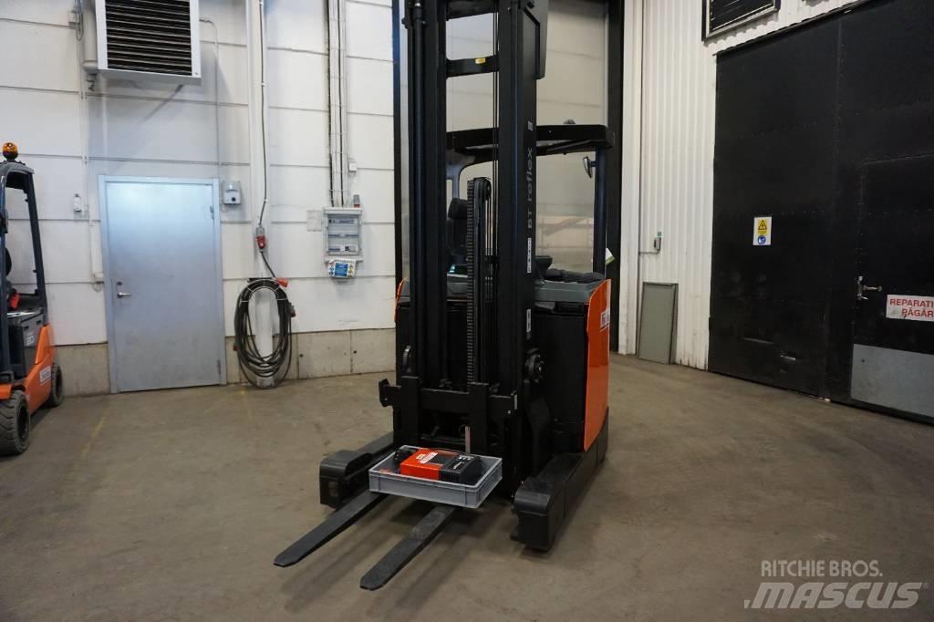 Toyota RRE140HE Reach truck