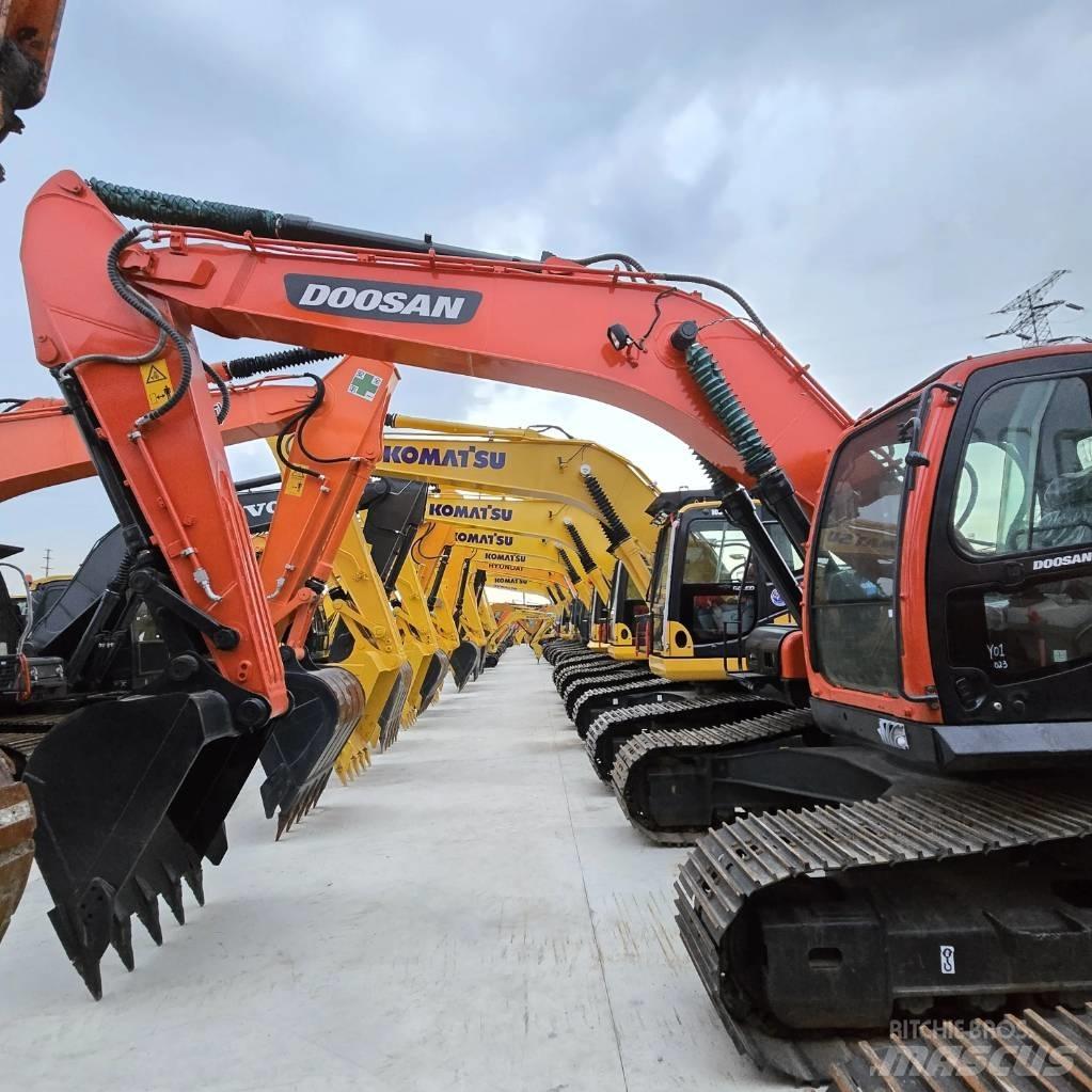 Doosan DX 225 LC Mini excavators < 7t (Mini diggers)