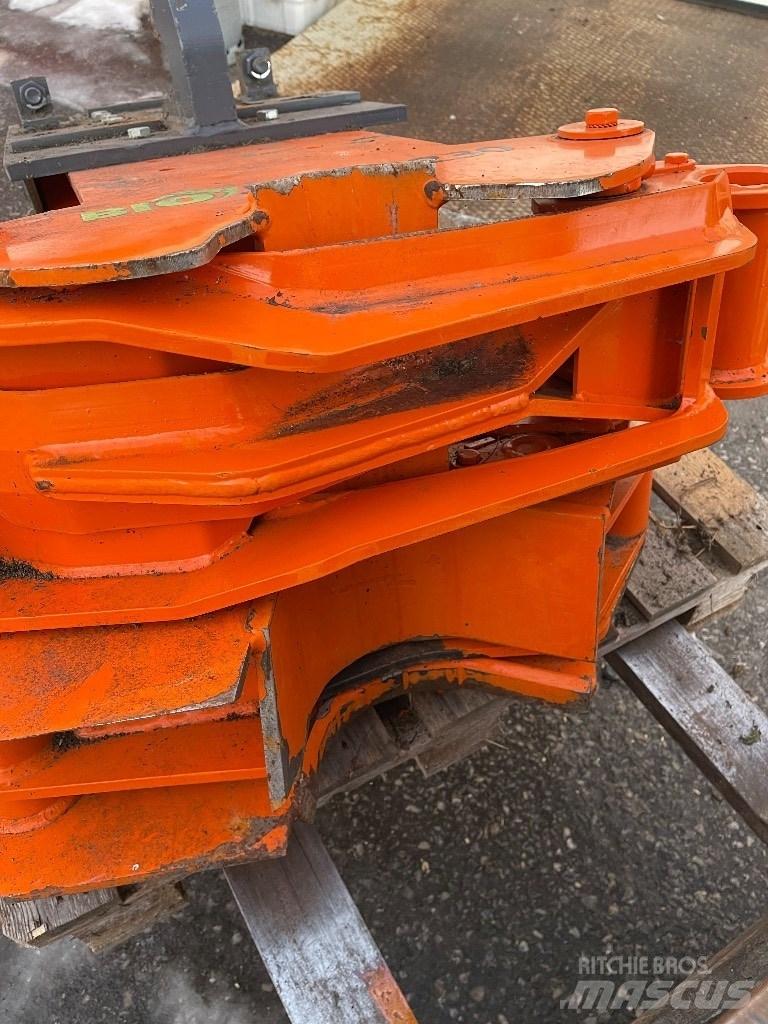 Biojack 230  ntp-10 Grapples