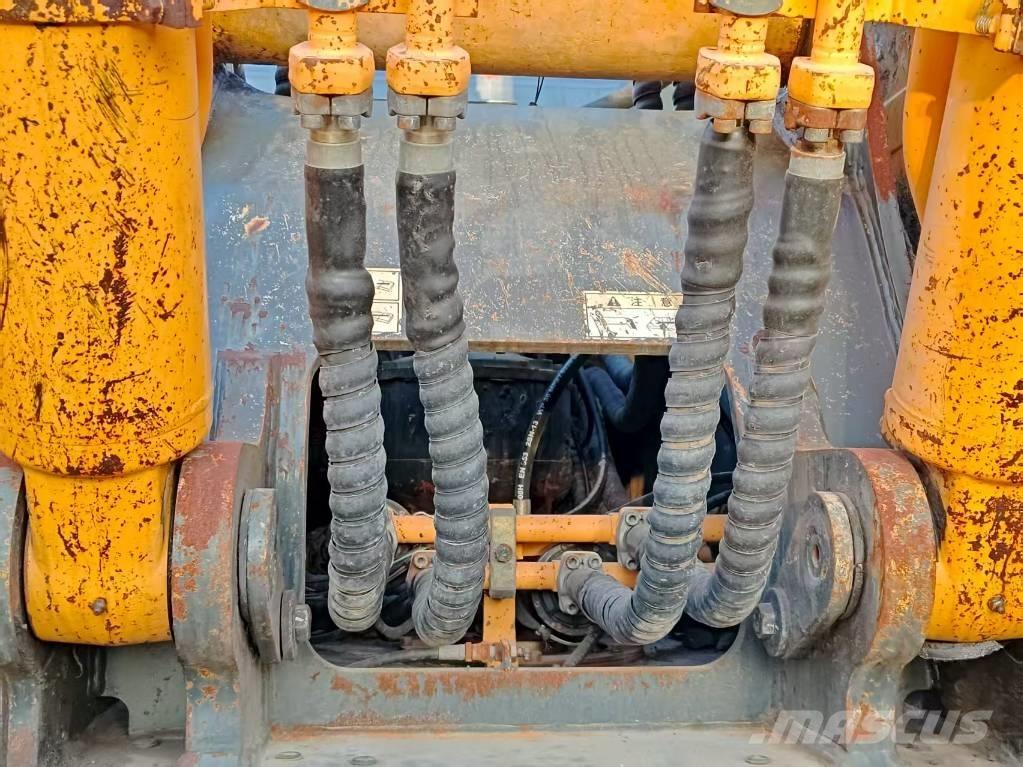 Hyundai R300LC-9S Crawler excavators