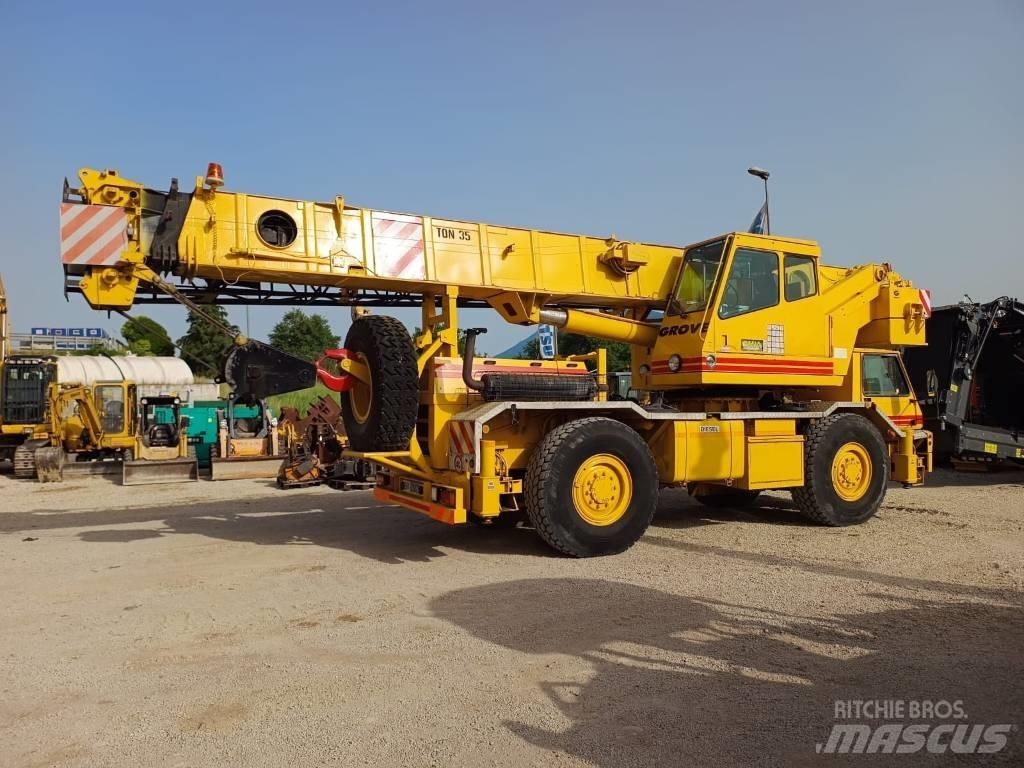Grove AT 735 S All terrain cranes