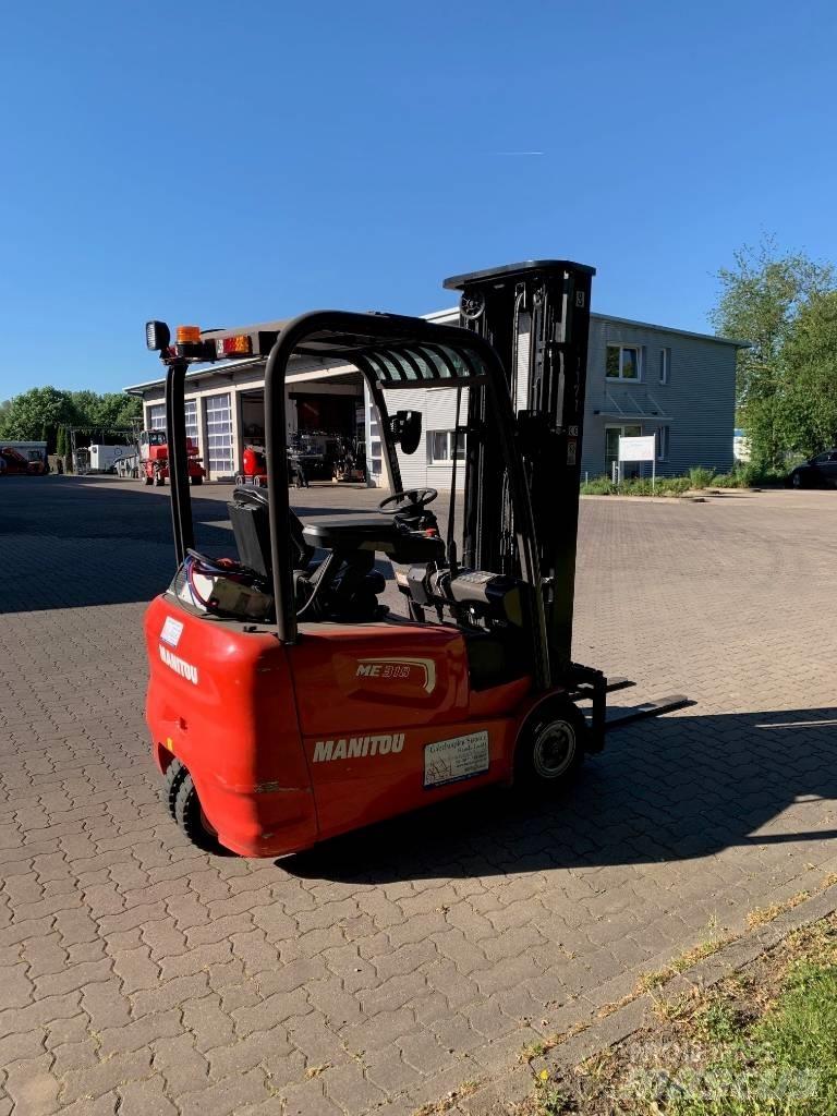 Manitou ME318 Electric forklift trucks