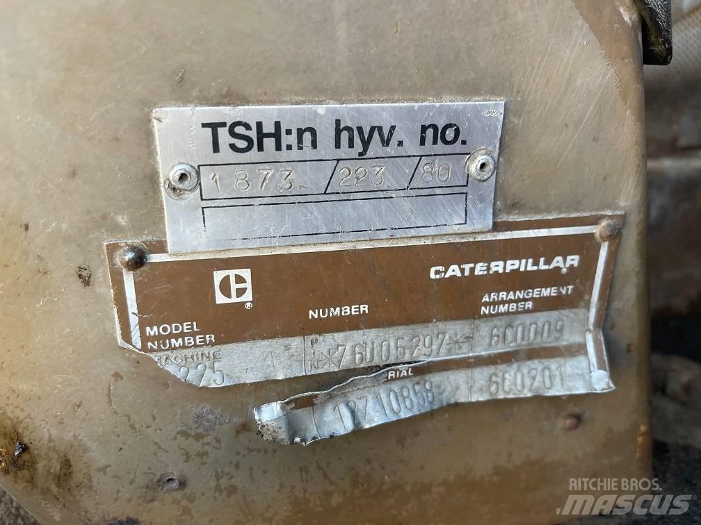 CAT 225 Crawler excavators