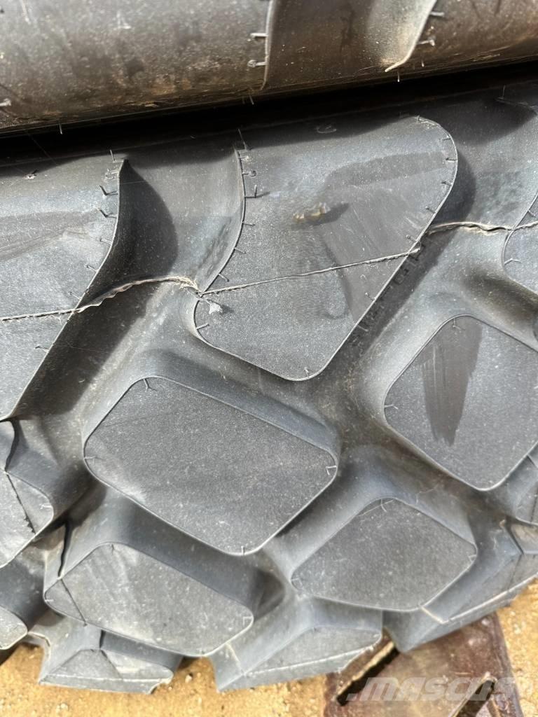 Goodyear 20.5R25 Tyres, wheels and rims