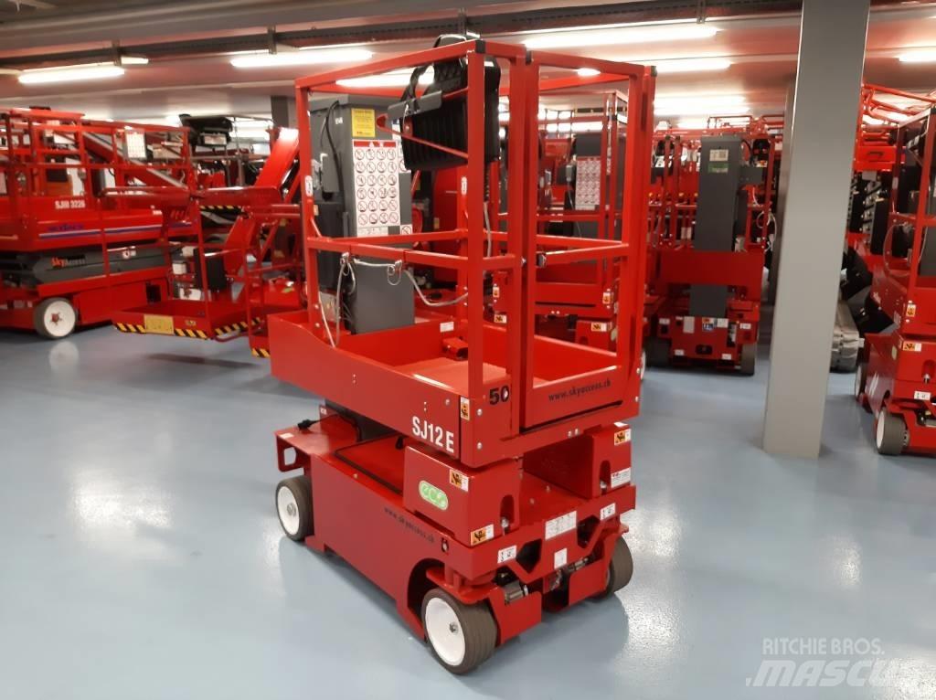SkyJack SJ12 E Used Personnel lifts and access elevators