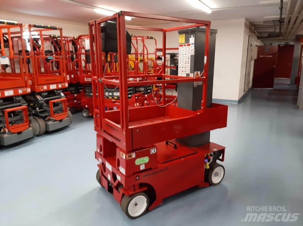 SkyJack SJ12 E Used Personnel lifts and access elevators