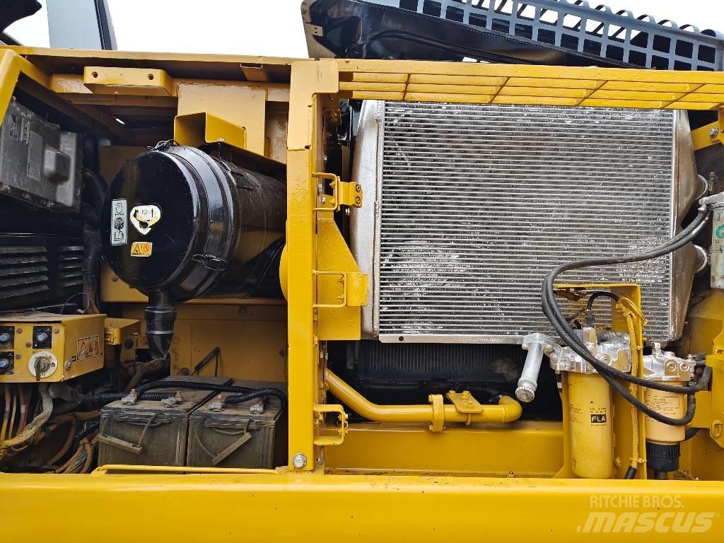CAT 330 D2 L Crawler excavators