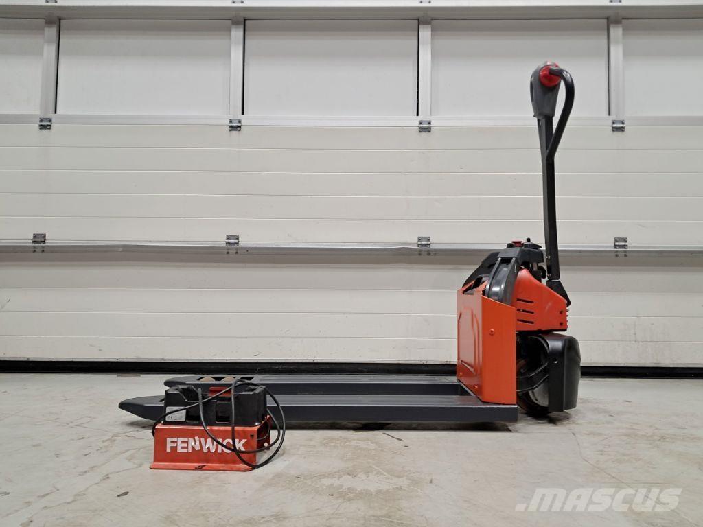 Linde MT12 Low lifter