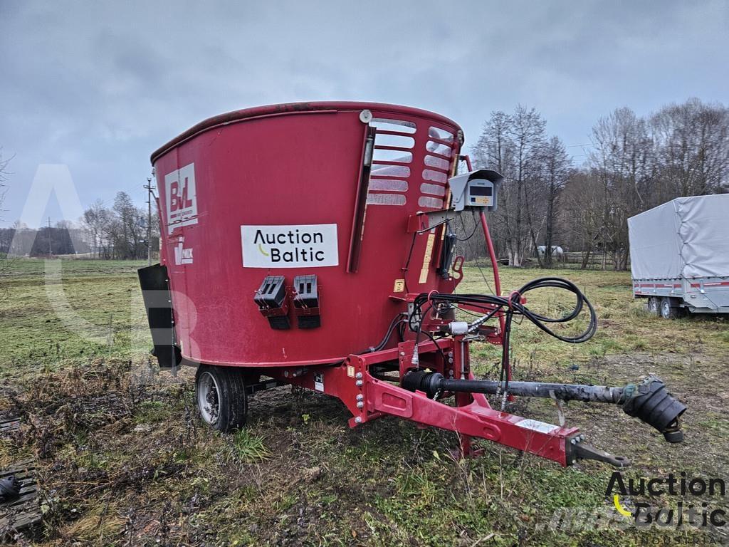 BvL V-MIX 10N-1S Feed mixer