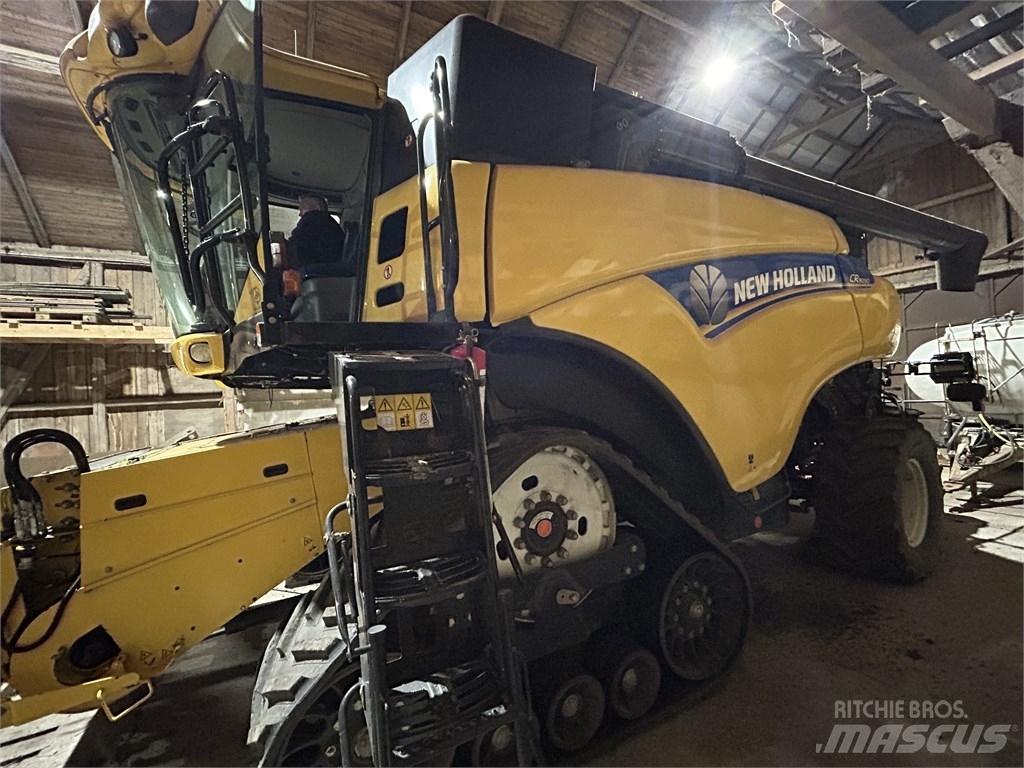 New Holland CR 9090 Combine harvesters