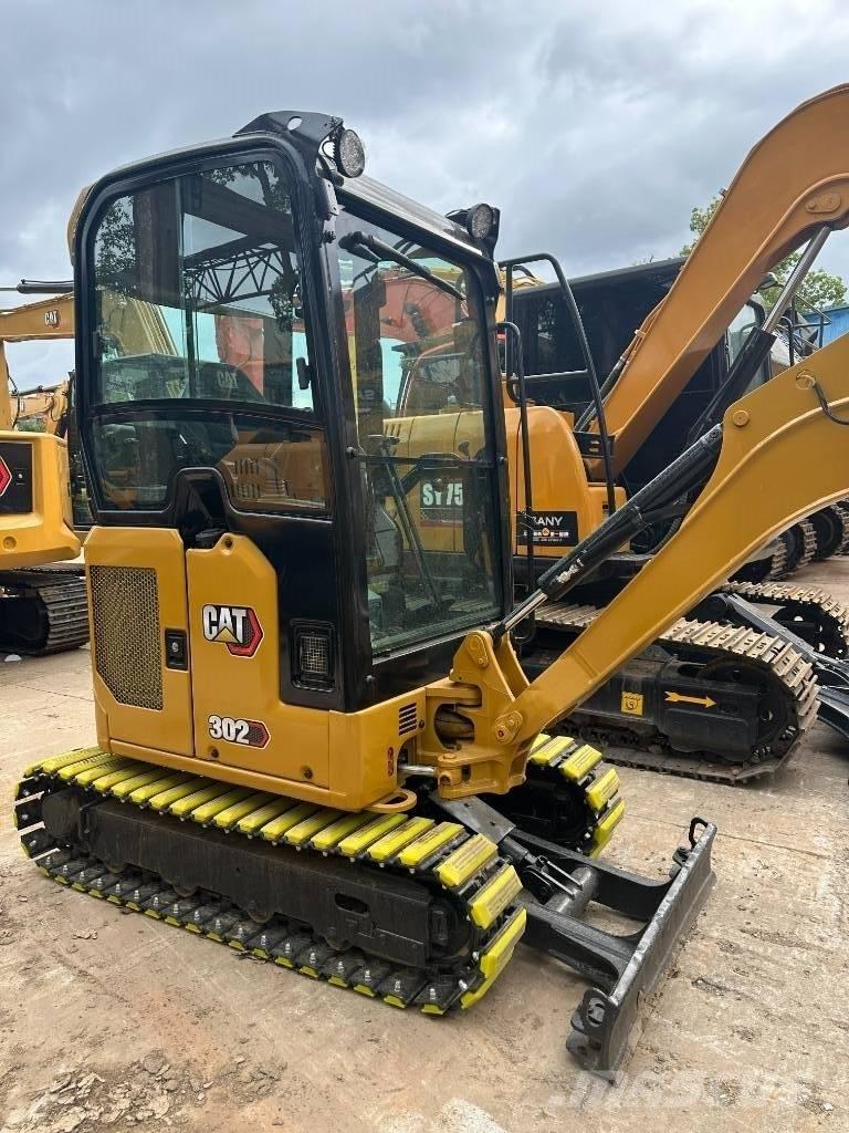 CAT 302 Mini excavators < 7t (Mini diggers)