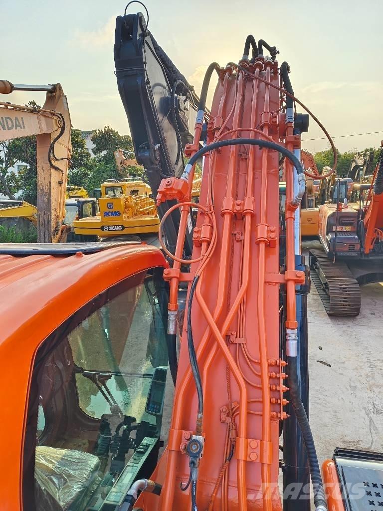 Doosan DX 225 LC Crawler excavators