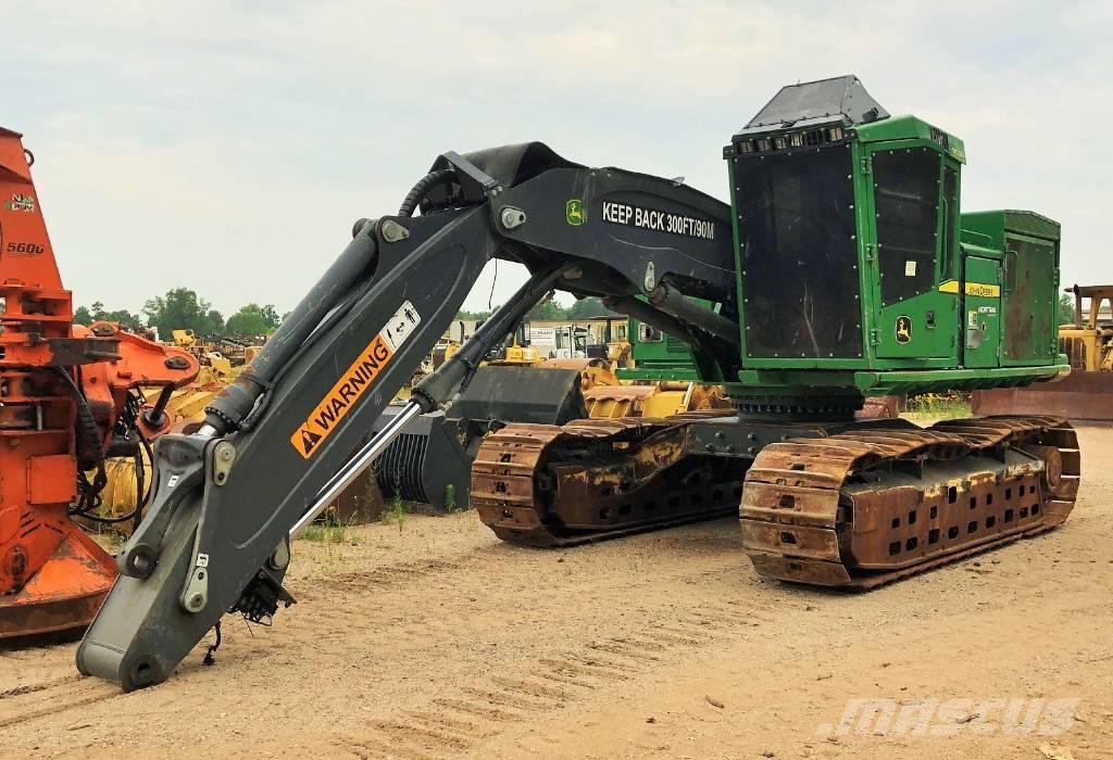 John Deere 903M Feller bunchers