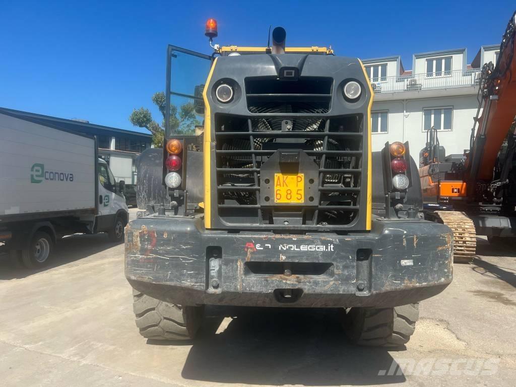 Komatsu WA 320-8 Others