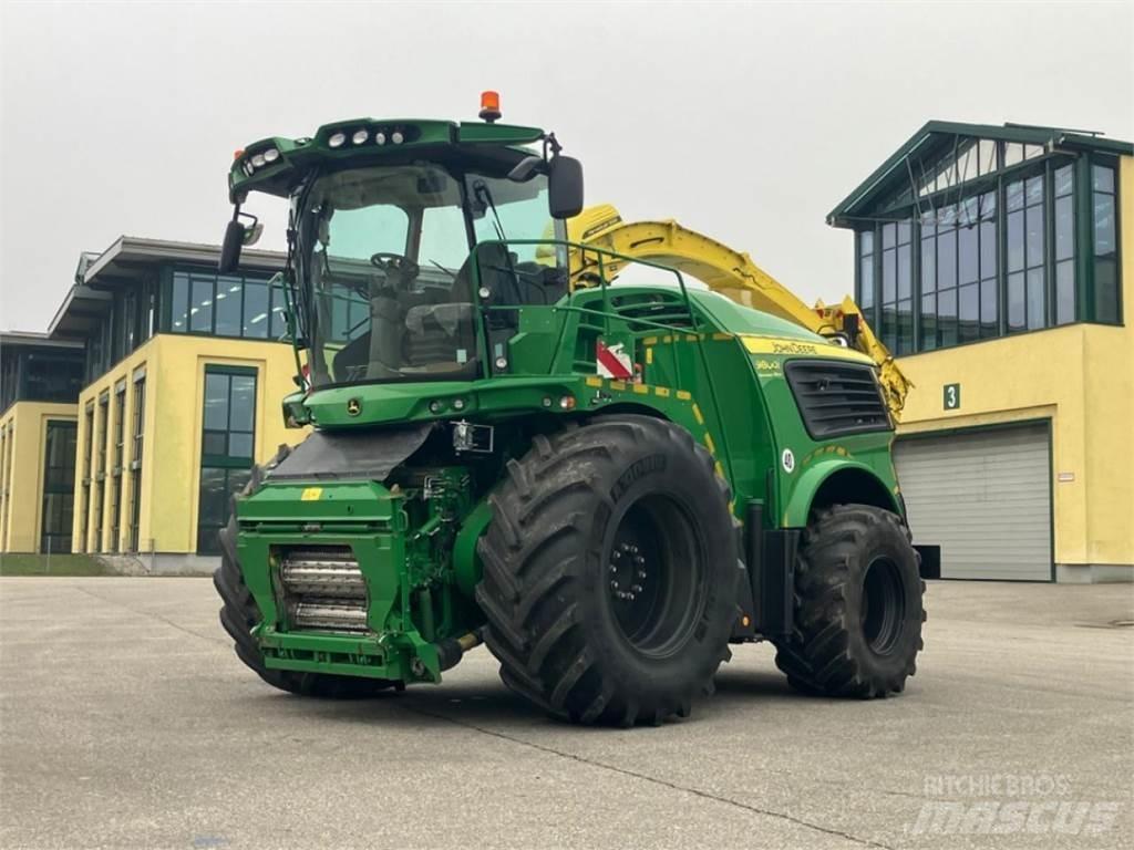 John Deere 9800i Forage harvesters