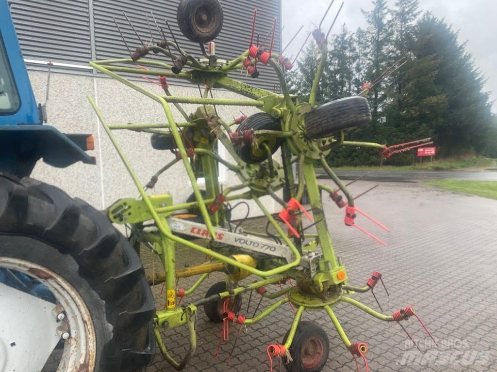CLAAS Volto 770 Rakes and tedders