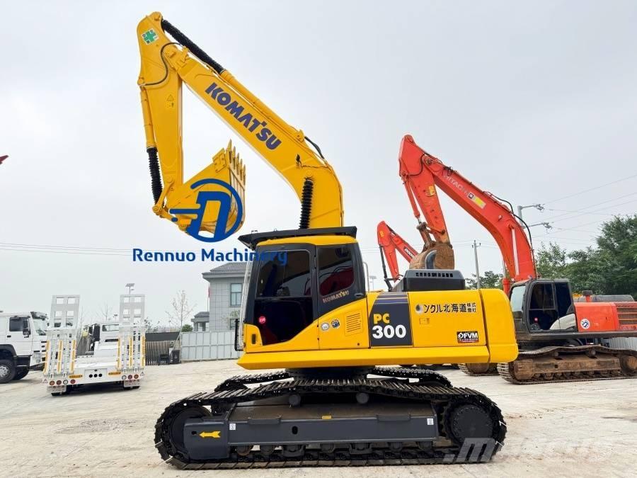 Komatsu PC 300 Crawler excavators
