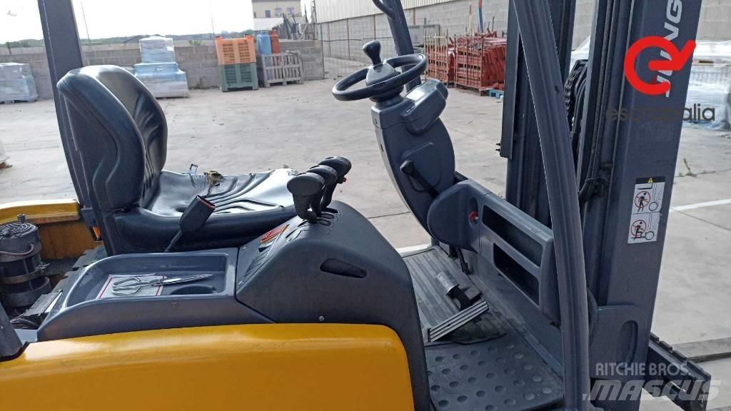 Jungheinrich EFG 220 Electric forklift trucks