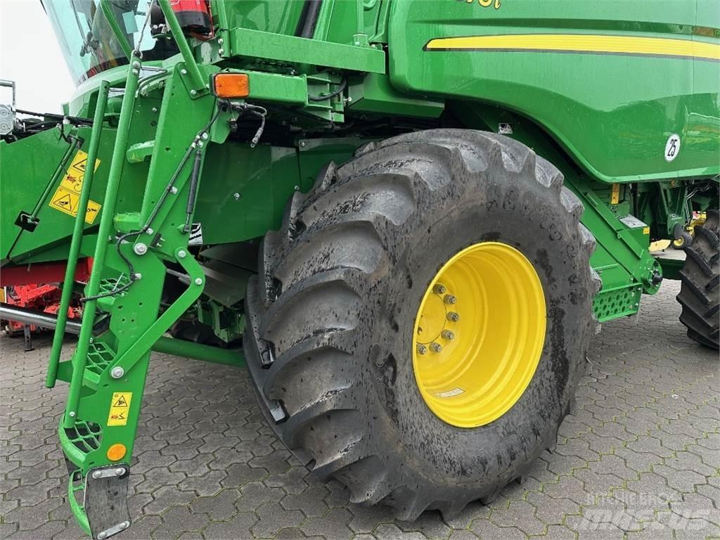 John Deere T 670 i Combine harvesters