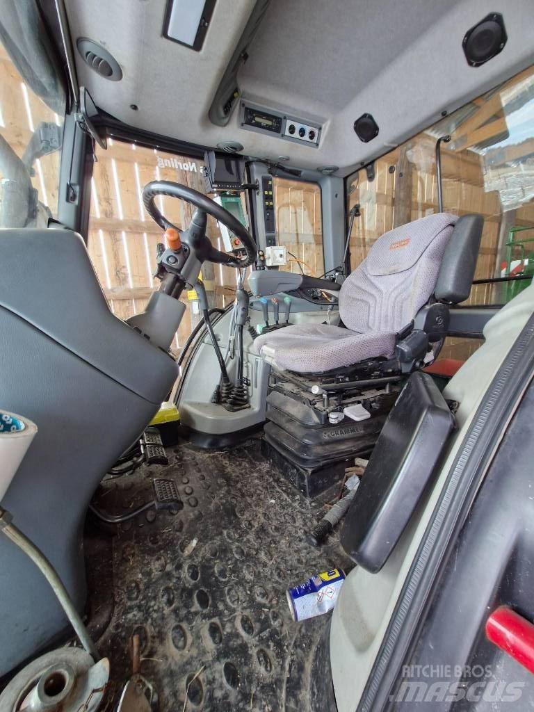 Valtra T 151 hitchec Tractors