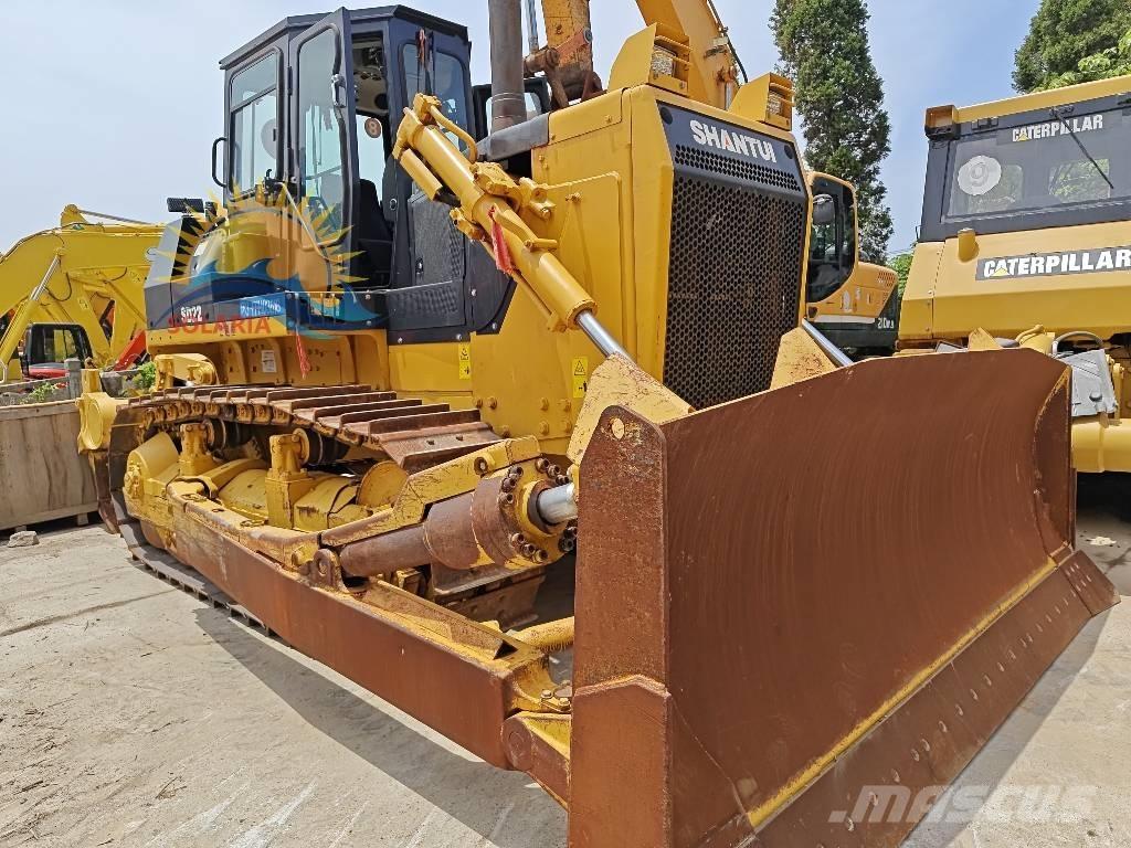 Shantui SD 22 Crawler dozers