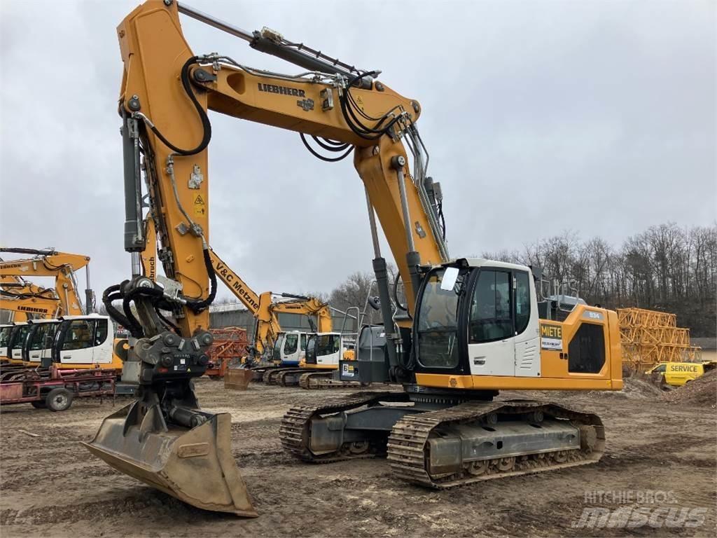 Liebherr R934 Crawler excavators