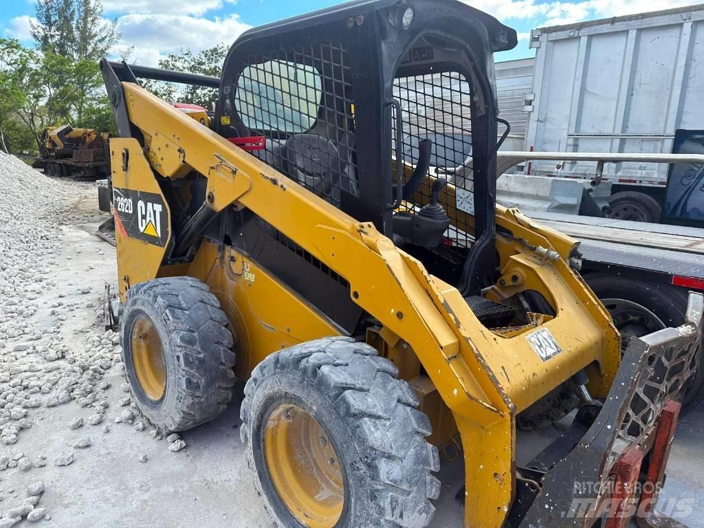 CAT 262 D Skid steer loaders