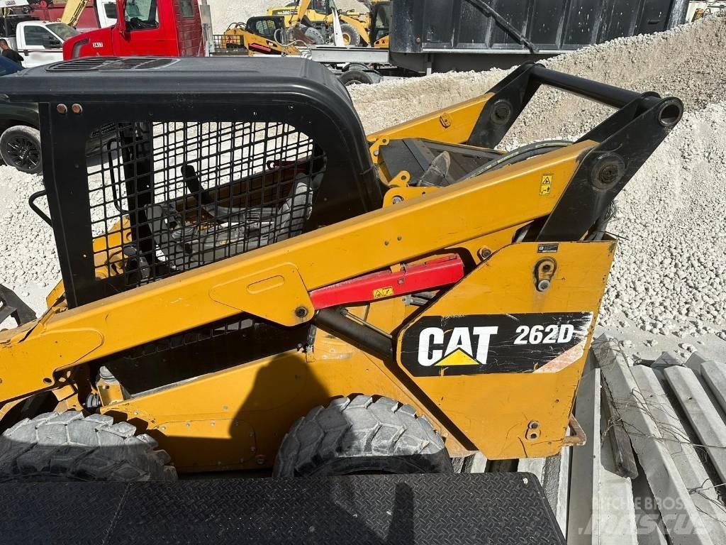 CAT 262 D Skid steer loaders