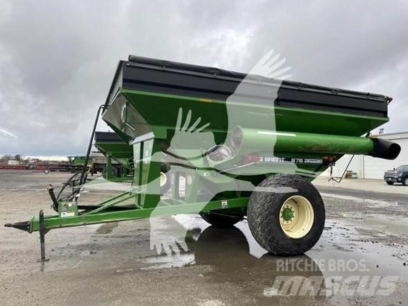 Brent 876 Grain / Silage Trailers